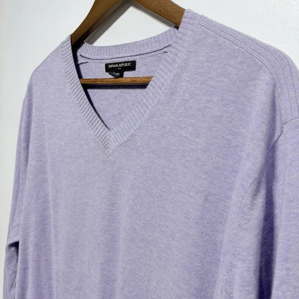 Banana Republic Sweater Mens XL Purple Cotton V Neck Long Sleeve Pullover